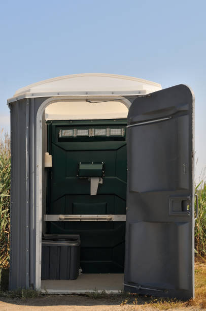 Best Portable restroom trailer rental  in Pine Lawn, MO